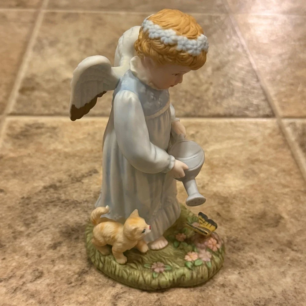Home Interiors & Gifts Gardening Angel Figurine 14065-99 Blue Porcelain Cat 5